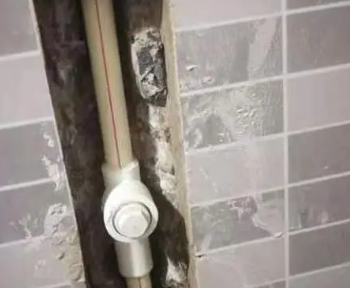 吉隆卫生间测漏水